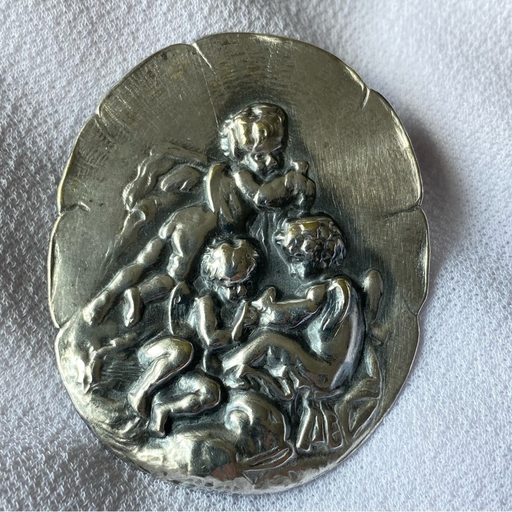 Vintage Cherub Angels Brooch; Victorian Style; Lightweight Silver Metal; Giftbox